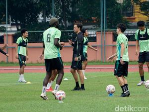 Redam Arema FC, Paul Munster Siapkan Strategi Khusus