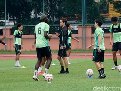 Redam Arema FC, Paul Munster Siapkan Strategi Khusus