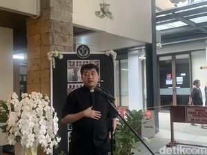 Katedral Jakarta Ajak Semua Paroki Ikuti 9 Hari Masa Berkabung Paus Fransiskus Katedral Jakarta Ajak Semua Paroki Ikuti 9 Hari Masa Berkabung Paus Fransiskus