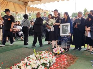 Keinginan Terakhir Ricky Siahaan Pergi Bareng Seringai ke Taman Terwujud Keinginan Terakhir Ricky Siahaan Pergi Bareng Seringai ke Taman Terwujud