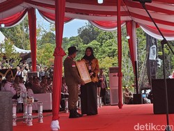 Kapolda dan Gubernur Riau Patenkan Hak Cipta Booklet Jambore Karhutla