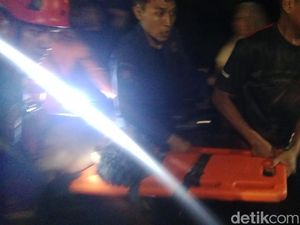 Heboh Pria ODGJ di Lombok Timur Terjun dari Jembatan Heboh Pria ODGJ di Lombok Timur Terjun dari Jembatan