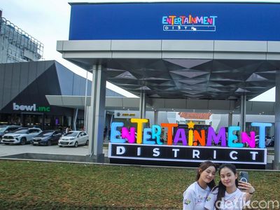 Serunya Wahana Baru di Entertainment District PIK 2