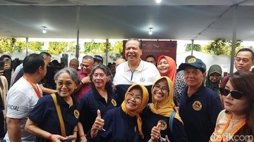 CT Hadiri Reuni Akbar 'Bahagianya Kita 11' SMAN 1 Jakarta