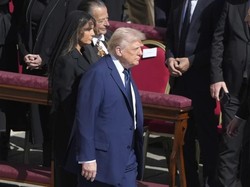 Trump-Zelensky Lakukan Pertemuan Sebelum Misa Pemakaman Paus Fransiskus