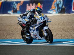 MotoGP Jerman 2025: Alex Marquez Membalap dengan Berani
