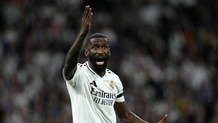 antonio ruediger real madrid MADRID, SPAIN - APRIL 16: Antonio Rudiger of Real Madrid reacts during the UEFA Champions League 2024/25 Quarter Final Second Leg match between Real Madrid C.F. and Arsenal FC at Estadio Santiago Bernabeu on April 16, 2025 in Madrid, Spain. (Photo by Image Photo Agency/Getty Images)