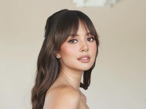 Detail Riasan Glaze Skin Aurelie Moeremans di Pesta Pernikahan, Bikin Terpana Detail Riasan Glaze Skin Aurelie Moeremans di Pesta Pernikahan, Bikin Terpana