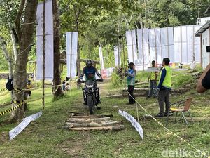 Saat Kartini Modern Adu Ketangkasan dalam Event Motor Adventure di Kulon Progo Saat Kartini Modern Adu Ketangkasan dalam Event Motor Adventure di Kulon Progo