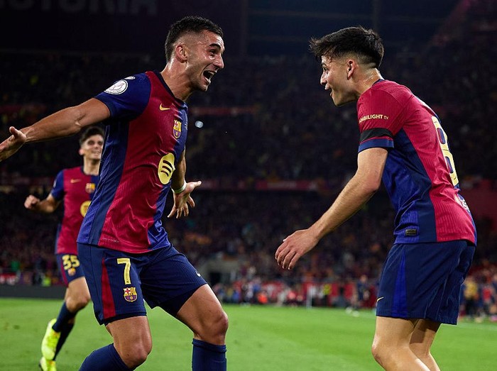 Barcelona vs real madrid final copa del rey el clasico pedri SEVILLE, SPAIN - APRIL 26: Pedro Gonzalez 'Pedri' of FC Barcelona celebrates after scoring their side's first goal with his teammate Ferran Torres of FC Barcelona during the Copa Del Rey Final match between FC Barcelona and Real Madrid at Estadio de La Cartuja on April 26, 2025 in Seville, Spain. (Photo by Quality Sport Images/Getty Images)