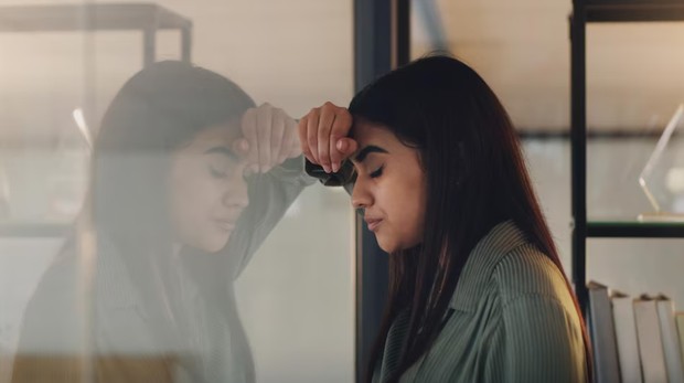 tanda pola pikir belum matang secara emosional