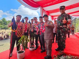 Kapolda Riau Hadiahi Peserta Jambore Karhutla Pohon: Tanam dan Rawat