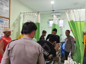Speedboat Wisatawan Tersambar Petir di Pantai Bira Bulukumba, 6 Orang Luka Speedboat Wisatawan Tersambar Petir di Pantai Bira Bulukumba, 6 Orang Luka