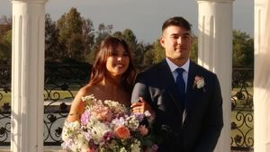 8 Foto Pernikahan Aurelie Moeremans-Tyler Bigenho di Amerika, Tampil Memukau
