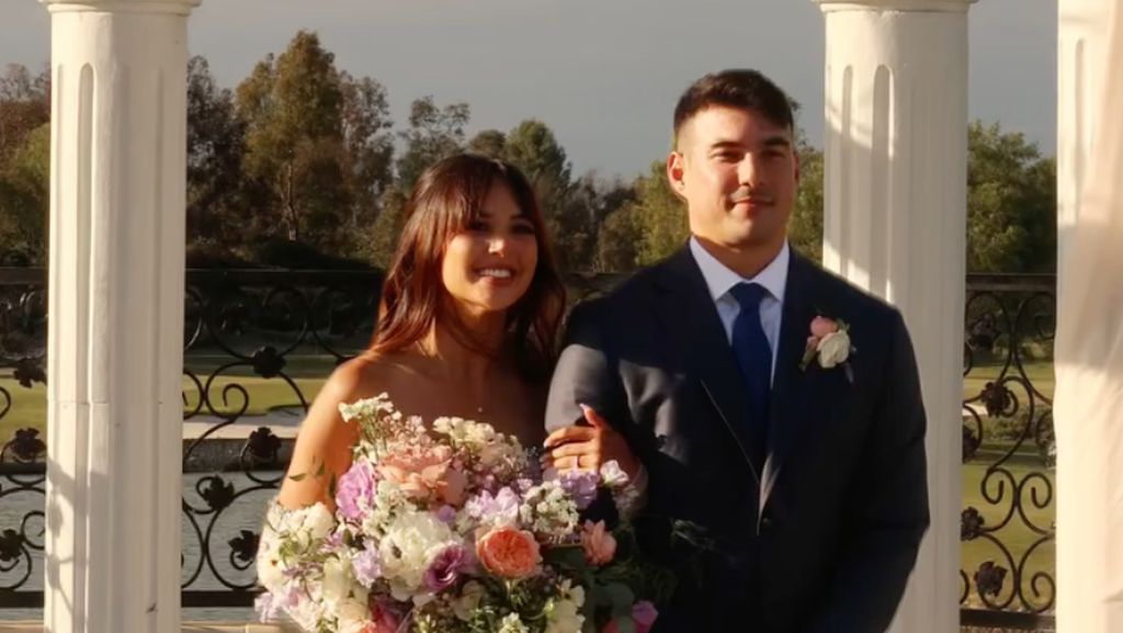 8 Foto Pernikahan Aurelie Moeremans-Tyler Bigenho di Amerika, Tampil Memukau 8 Foto Pernikahan Aurelie Moeremans-Tyler Bigenho di Amerika, Tampil Memukau