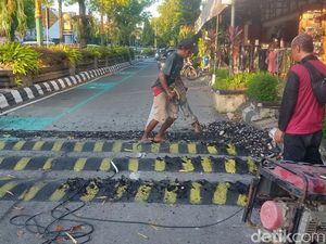 Viral Polisi Tidur Berjejeran Akhirnya Dibongkar, Begini Aturan Jaraknya Viral Polisi Tidur Berjejeran Akhirnya Dibongkar, Begini Aturan Jaraknya