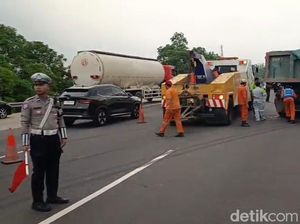 Kronologi Kecelakaan Beruntun 2 Mobil-1 Truk di Tol Jagorawi Kronologi Kecelakaan Beruntun 2 Mobil-1 Truk di Tol Jagorawi