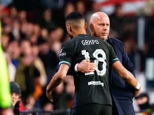 Gakpo Lebih Mengilap bersama Slot ketimbang Klopp karena... Gakpo Lebih Mengilap bersama Slot ketimbang Klopp karena...