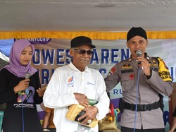 Cara Unik Pak Bhabin Purworejo Sampaikan Pesan Kamtibmas: Jadi MC-Dalang Manten Gratis