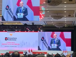 Di Depan Prabowo, Rosan Sebut BUMN Sudah Resmi Jadi Bagian Danantara