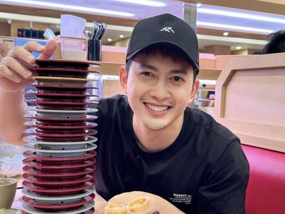 Kiki Farrel Kulineran di Myeong-dong dan Kalap Makan Sushi