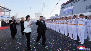 Kim Jong Un Ajak Putrinya Luncurkan Kapal Perusak Canggih
