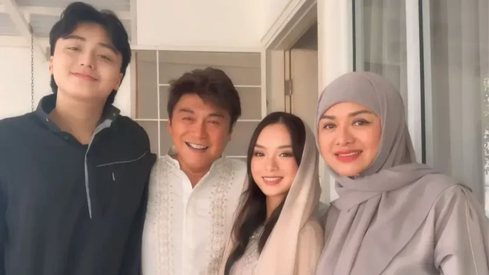 Leon Dozan Leon Dozan bareng Willym Nabilah, dan Betharia Sonata.