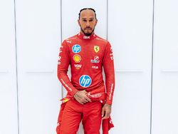 Video Hal yang Disadari Lewis Hamilton Seusai Kunjungi Yordania