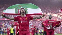Dominik Szoboszlai tidak ikut rekan setimnya di Liverpool melayat Diogo Jota. Pemain asal Hungaria ini dilaporkan mendampingi sang istri, Borka Buzsik, yang sedang mengandung. (Foto: AP/Jon Super)