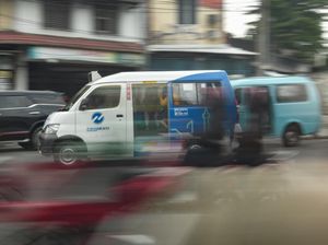 Kronologi 4 Motor Ditabrak di Jakbar Sebabkan 8 Orang Luka Kronologi 4 Motor Ditabrak di Jakbar Sebabkan 8 Orang Luka