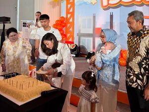 Nikita Willy Gelar Sunatan Massal dalam Rangka Ultah ke-3 Anak Pertama Nikita Willy Gelar Sunatan Massal dalam Rangka Ultah ke-3 Anak Pertama