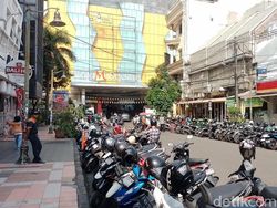 Ramai Setiap Hari, Blok M Bukan Cuma Destinasi Akhir Pekan
