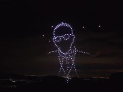 Video: Ratusan Drone Bentuk Sosok Paus Fransiskus di Langit Barcelona Video: Ratusan Drone Bentuk Sosok Paus Fransiskus di Langit Barcelona