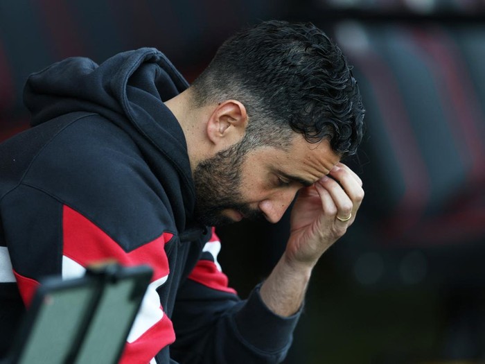 Soccer Football - Premier League - AFC Bournemouth v Manchester United - Vitality Stadium, Bournemouth, Britain - April 27, 2025 Manchester United manager Ruben Amorim before the match Action Images via Reuters/Paul Childs EDITORIAL USE ONLY. NO USE WITH UNAUTHORIZED AUDIO, VIDEO, DATA, FIXTURE LISTS, CLUB/LEAGUE LOGOS OR 'LIVE' SERVICES. ONLINE IN-MATCH USE LIMITED TO 120 IMAGES, NO VIDEO EMULATION. NO USE IN BETTING, GAMES OR SINGLE CLUB/LEAGUE/PLAYER PUBLICATIONS. PLEASE CONTACT YOUR ACCOUNT REPRESENTATIVE FOR FURTHER DETAILS..