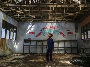 4 Tahun Rusak, SMP Negeri 2 Cimanuk Butuh Perbaikan 4 Tahun Rusak, SMP Negeri 2 Cimanuk Butuh Perbaikan