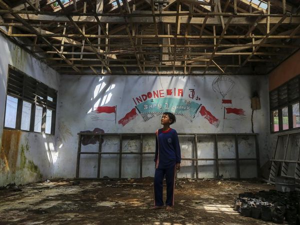 4 Tahun Rusak, SMP Negeri 2 Cimanuk Butuh Perbaikan