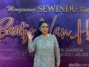 Vina Panduwinata Kilas Balik Kenangan Sewindu Kepergian Bartje Van Houten Vina Panduwinata Kilas Balik Kenangan Sewindu Kepergian Bartje Van Houten