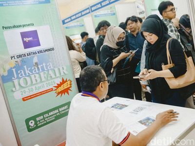 Baru Lulus atau Kena PHK? Coba Cari Kerja di Sini