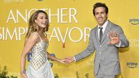Momen Lucu Ryan Reynolds Injak Gaun Blake Lively Saat Pose di Red Carpet