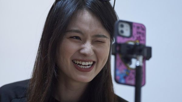 Mak Comblang Digital, Tian Xin Jodohkan Warga China Lewat Livestream