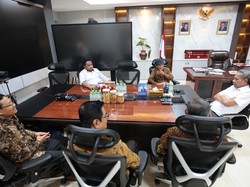 Kemensos Gandeng UNS Integrasikan Program Sekolah Rakyat di Kampus