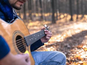 15 Lagu Perpisahan Sedih untuk Sekolah, Teman Kerja, hingga Purna Tugas 15 Lagu Perpisahan Sedih untuk Sekolah, Teman Kerja, hingga Purna Tugas