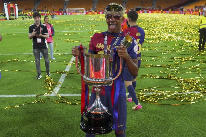 Lamine Yamal  Lamine Yamal of FC Barcelona poses with the Copa del Rey during the Copa del Rey Final macht between FC Barcelona and Real Madrid at Estadio de La Cartuja on April 26, 2025 in Seville, Spain. (Photo by Manu Reino/DeFodi Images/DeFodi via Getty Images)