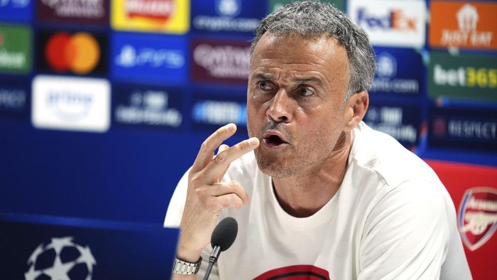 Paris Saint-Germains manager Luis Enrique during a press conference at Emirates Stadium, London, Monday, April 28, 2025, a day ahead of their Champions League semi final soccer match against Arsenal. (Adam Davy/PA via AP)