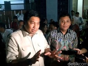 Malam-malam Menteri Maruarar Blusukan ke Perumahan Batang, Ada Apa? Malam-malam Menteri Maruarar Blusukan ke Perumahan Batang, Ada Apa?