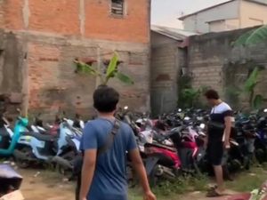 Penampungan Motor Tarikan Debt Collector Digerebek Polisi di Bogor Penampungan Motor Tarikan Debt Collector Digerebek Polisi di Bogor