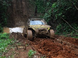 Ratusan Pencinta Offroad Main Lumpur Bareng di Jungle Rush 2025 Ratusan Pencinta Offroad Main Lumpur Bareng di Jungle Rush 2025