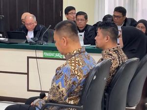 KPK Ungkap Modus Korupsi Eks Pj Walkot Pekanbaru di Sidang Perdana KPK Ungkap Modus Korupsi Eks Pj Walkot Pekanbaru di Sidang Perdana