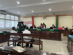 3 Direktur BPR Dituntut 6 dan 8 Tahun Bui gegara Kredit Fiktif Rp 325 Miliar