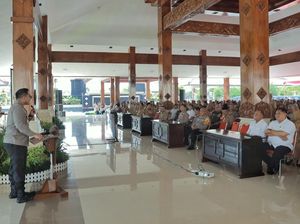 Sinergitas, Kapolres-Bupati Blitar Beri Arahan kepada Bhabinkamtibmas